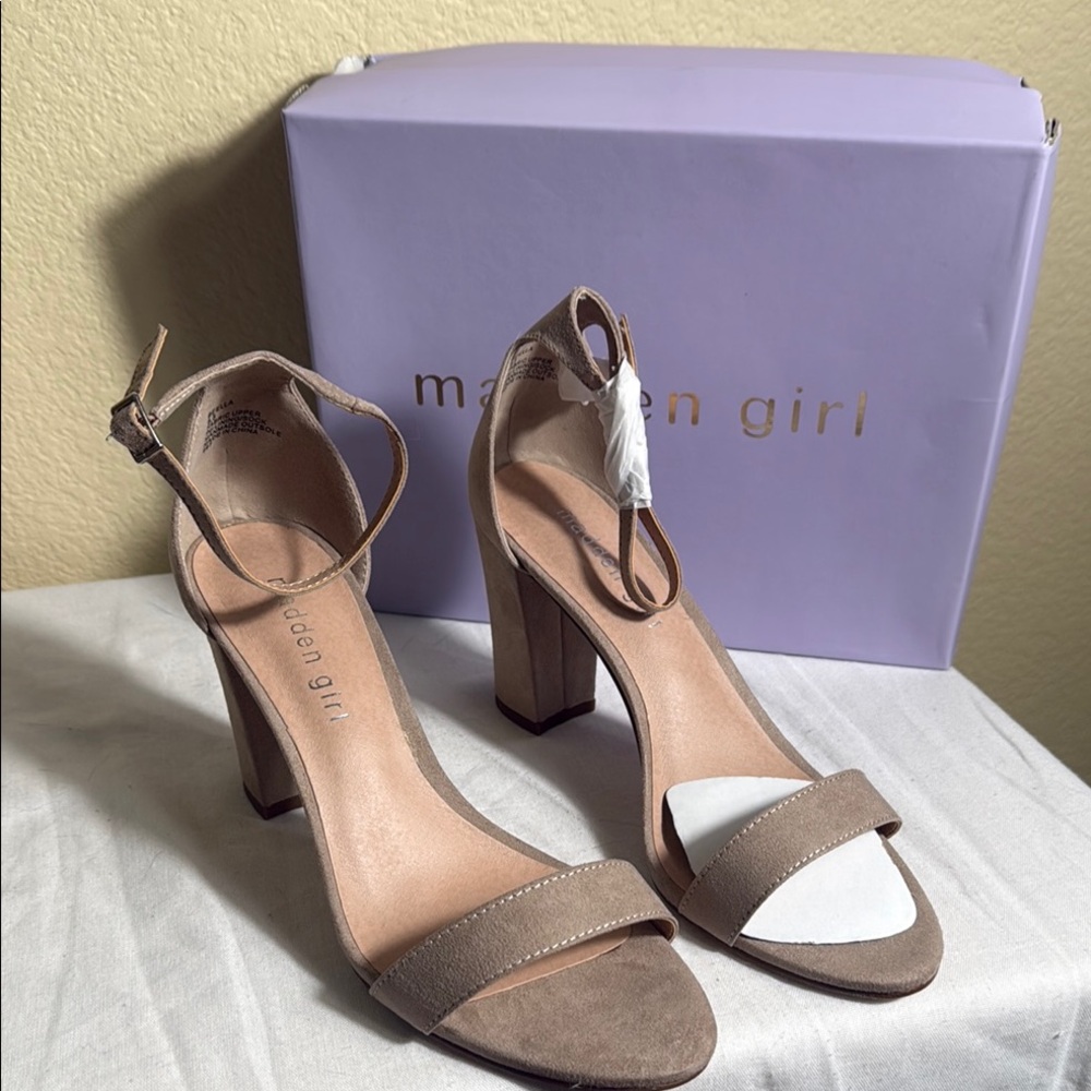 Madden Girl Tan Heels Elegant Design